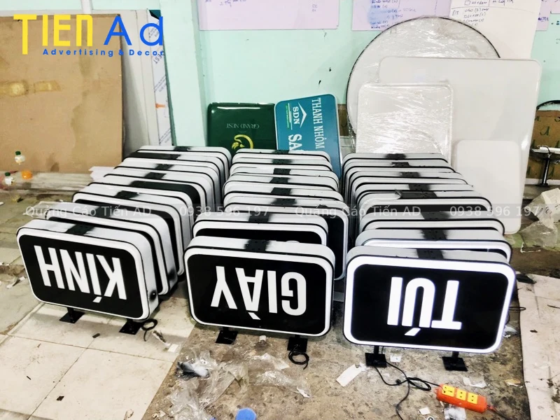 Ưu điểm của hộp đèn hút nổi chữ nhật