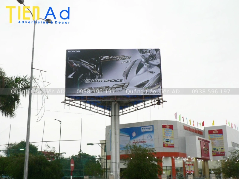 Ưu điểm khi thay bạt Trivision Billboard định kỳ