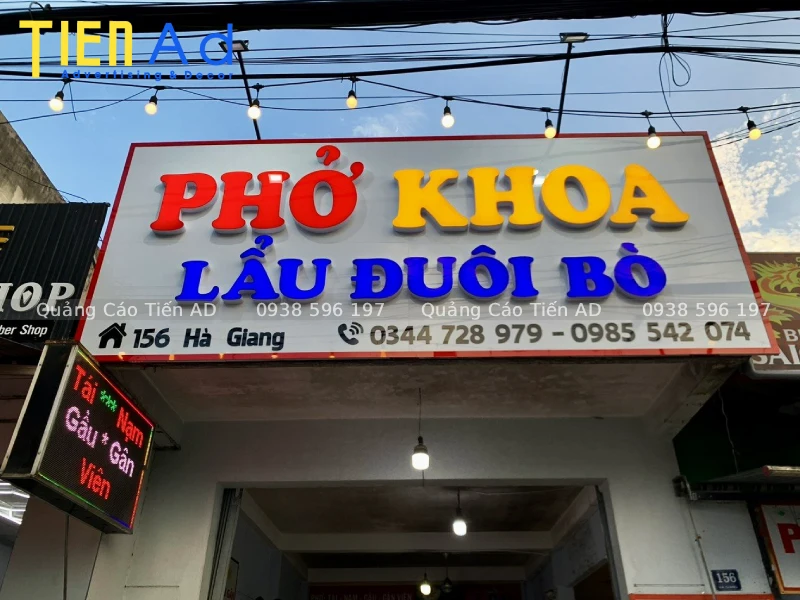 Vì sao nên làm bảng hiệu quán phở trực tiếp tại xưởng Tiến AD
