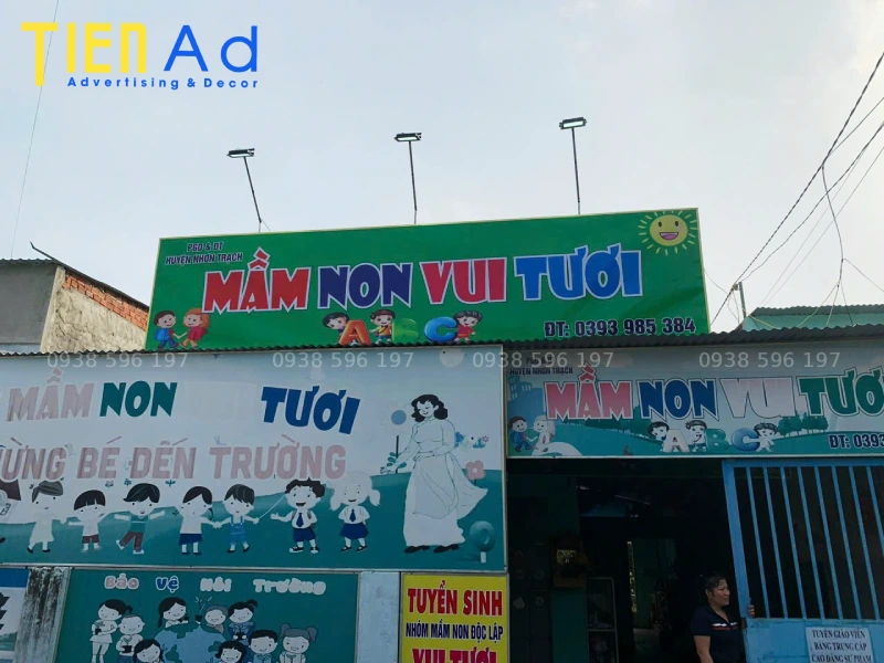 bảng hiệu mầm non Vui Tươi