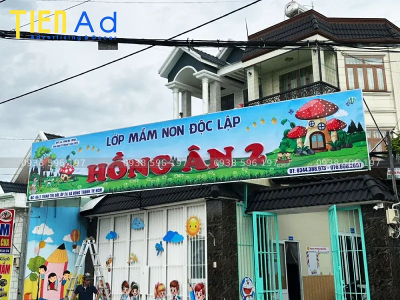 bảng hiệu quảng cáo trường mầm non Hồng Ân