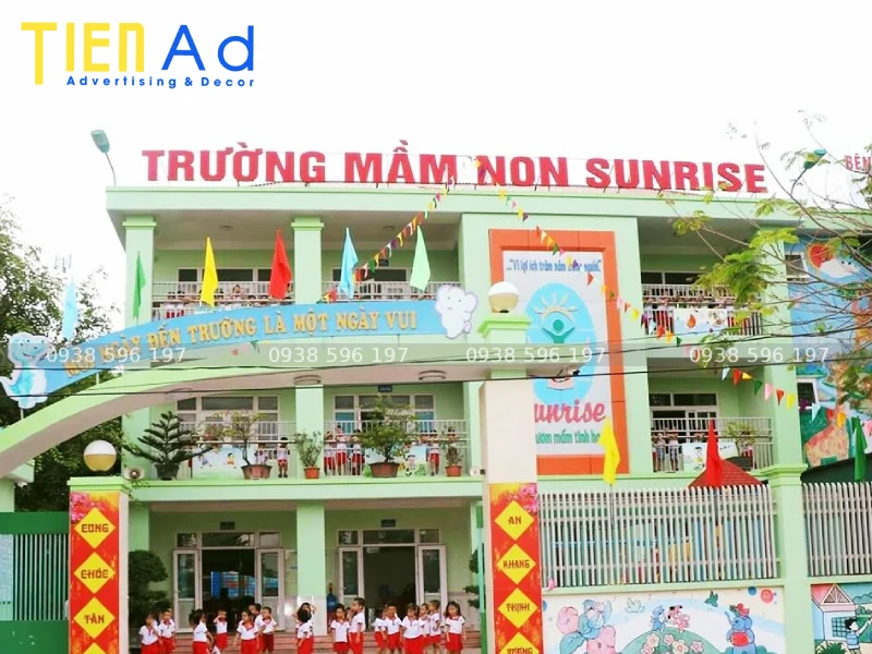 biển quảng cáo trường mầm non Sunrise